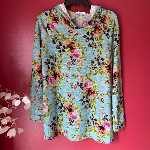 million bullpup Tops - Million bullpup floral hoodie